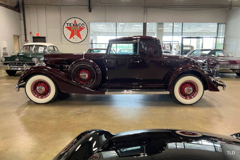 1934 Packard Super Eight