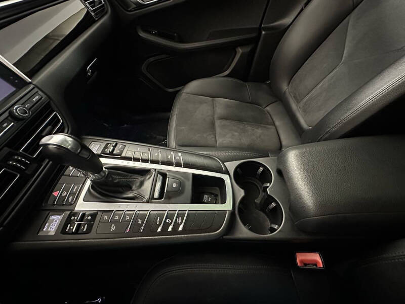 2019 Porsche Macan