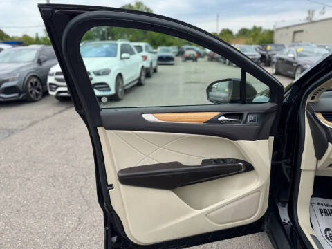 2016 Lincoln MKC Select