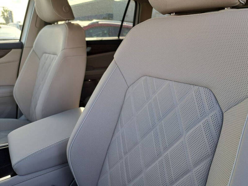 2026 Volkswagen Atlas SEL Premium R-Line 4Motion