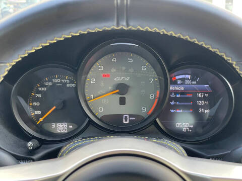 2016 Porsche Cayman GT4