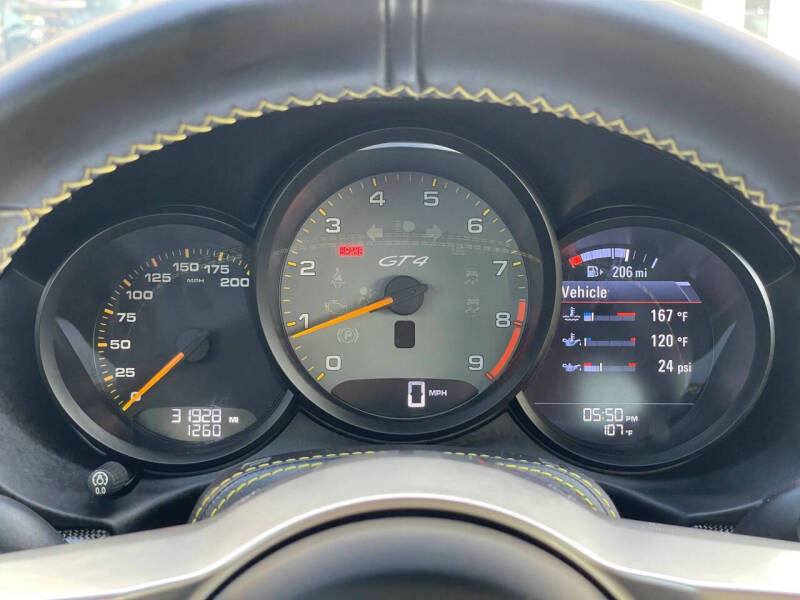 2016 Porsche Cayman GT4