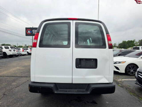 2017 Chevrolet Express 2500