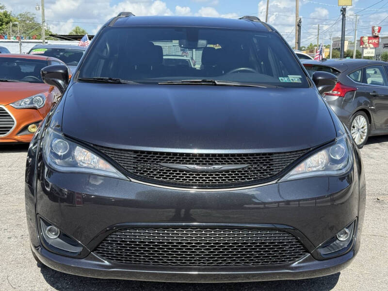 2020 Chrysler Pacifica Launch Edition