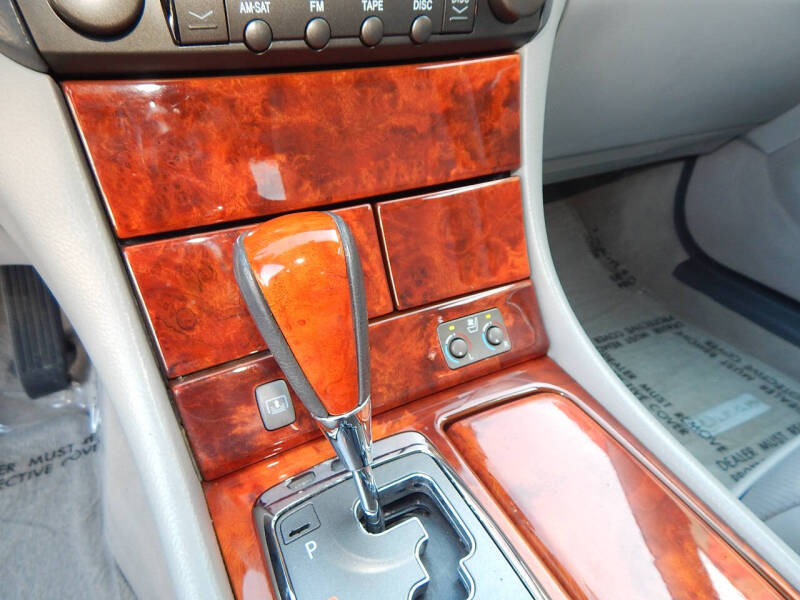 2005 Lexus LS 430