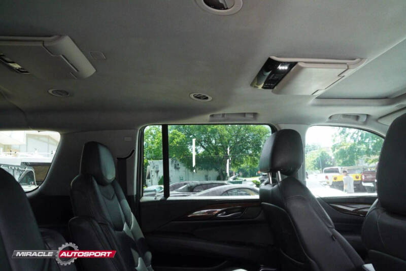 2018 Cadillac Escalade ESV Premium Luxury