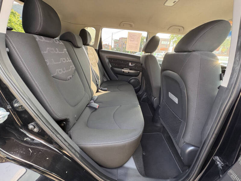 2013 Kia Soul +
