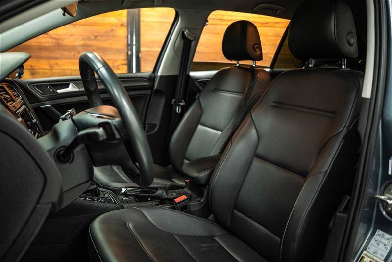 2020 Volkswagen Golf TSI