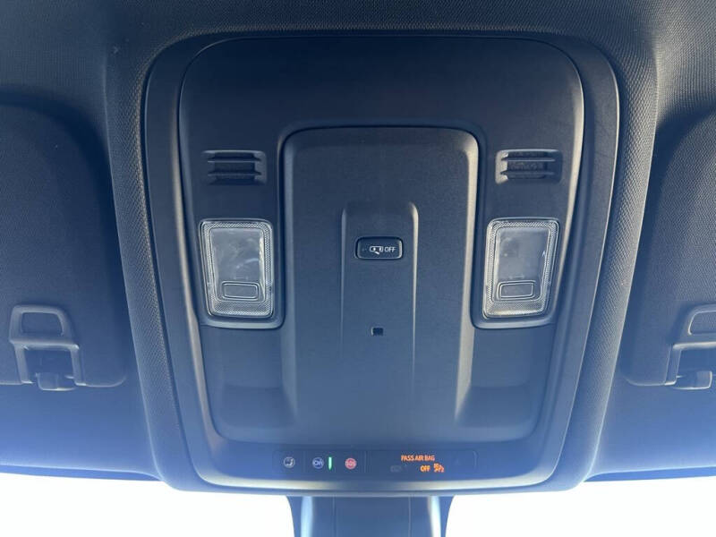 2022 GMC Yukon XL SLE