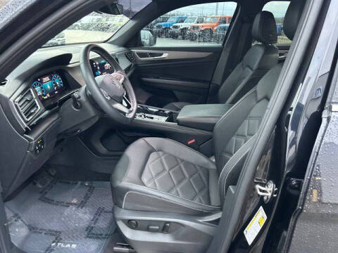 2024 Volkswagen Atlas Cross Sport SE 4Motion