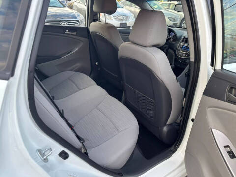 2015 Hyundai Accent GS