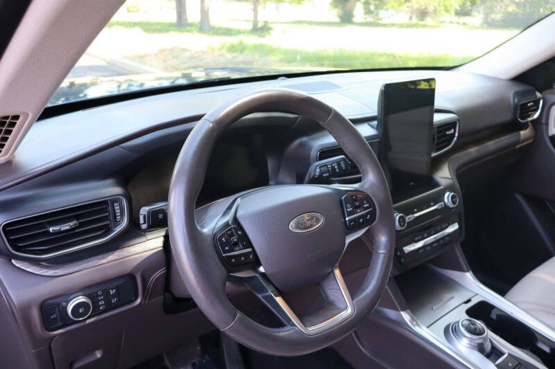 2020 Ford Explorer Platinum