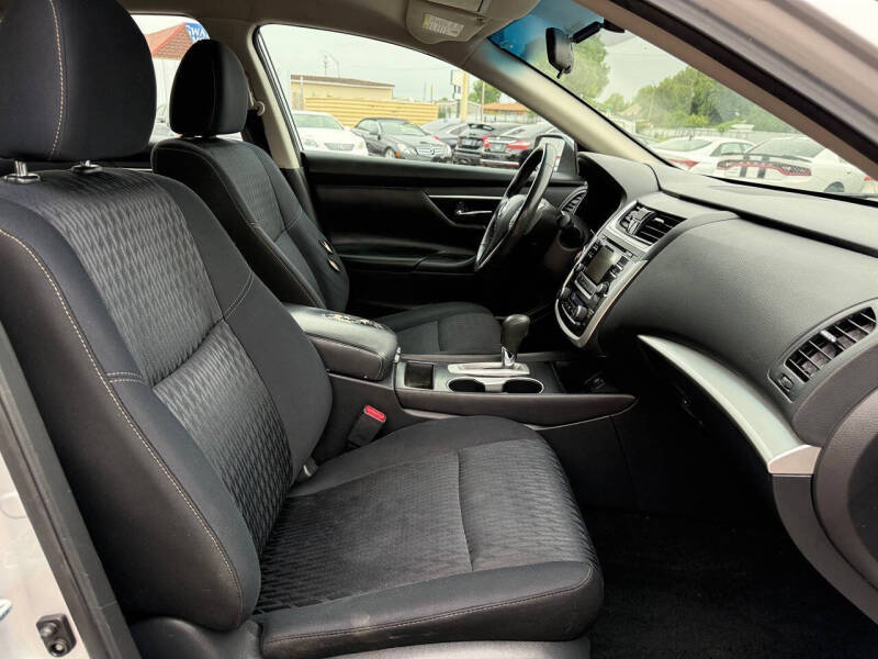 2017 Nissan Altima 2.5 SV