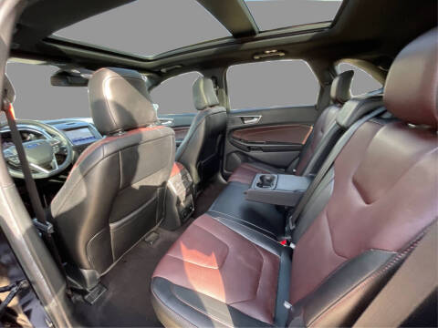 2020 Ford Edge Titanium