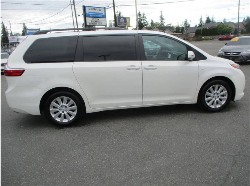 2016 Toyota Sienna