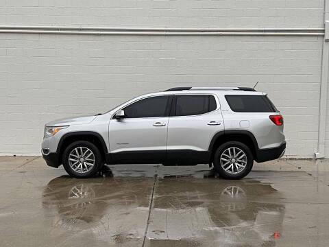 2017 GMC Acadia SLE-2