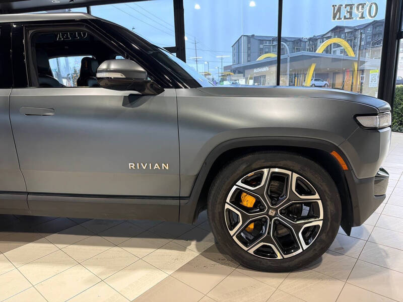 2024 Rivian R1T Adventure