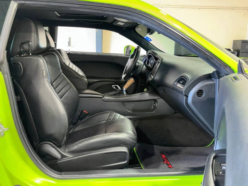 2015 Dodge Challenger SRT 392