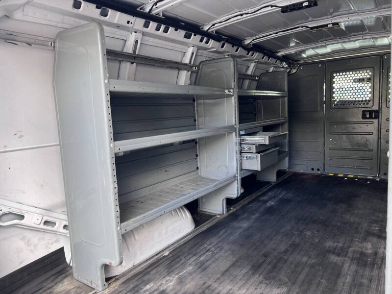 2018 GMC Savana 2500