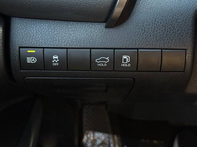 2022 Toyota Camry Hybrid XSE