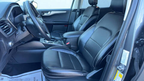 2022 Ford Escape SEL