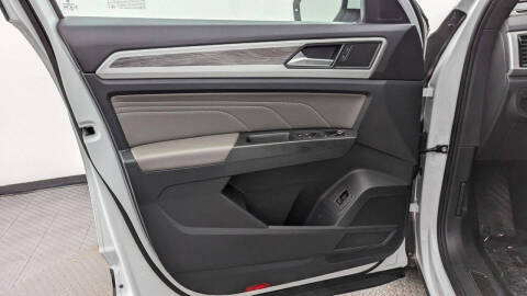 2023 Volkswagen Atlas Cross Sport SE