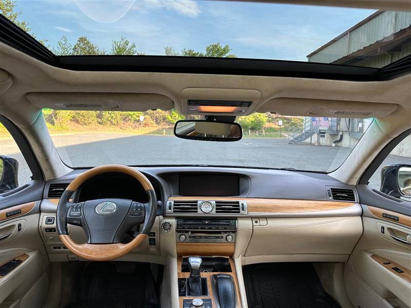 2014 Lexus LS 460