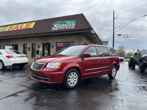 2013 Chrysler Town and Country for sale at Xpress Auto Sales in Roseville MI