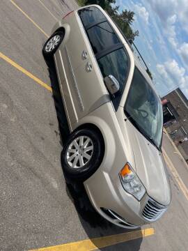 2012 Chrysler Town and Country for sale at United Motors in Saint Cloud MN