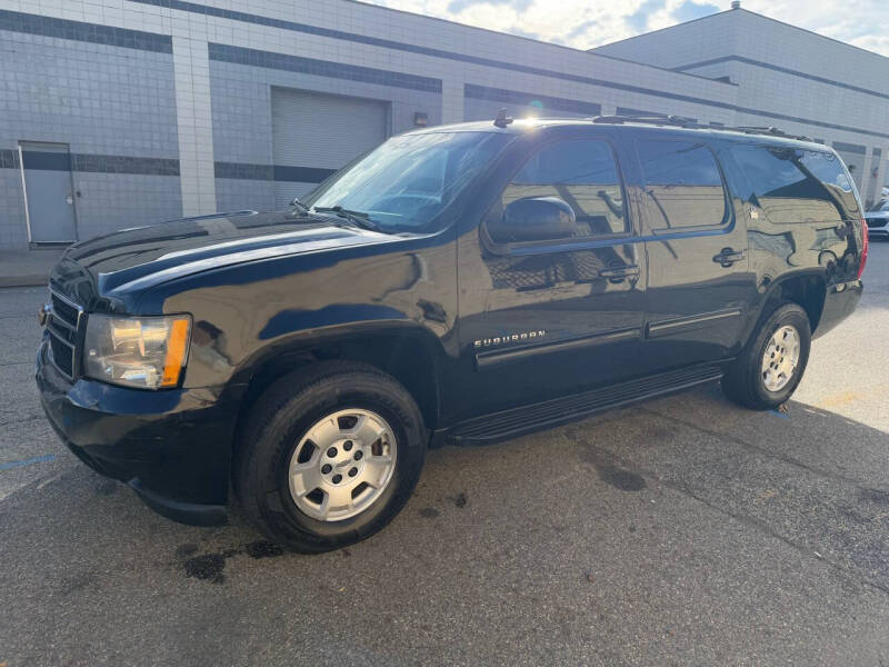 2014 Chevrolet Suburban for sale at 1st Choice Motors in Paterson NJ