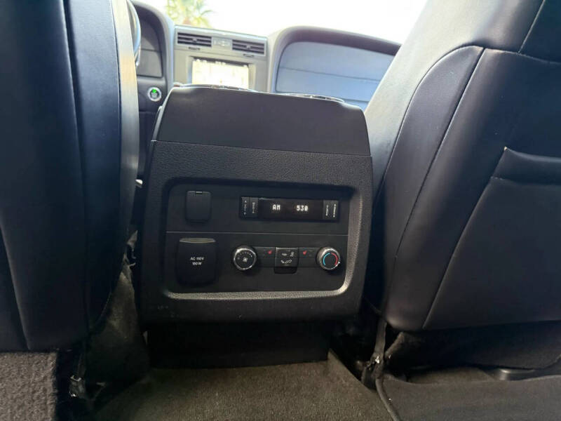 2016 Lincoln Navigator Select