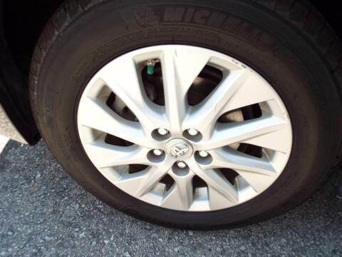 2014 Toyota Prius Plug-in Hybrid Advanced