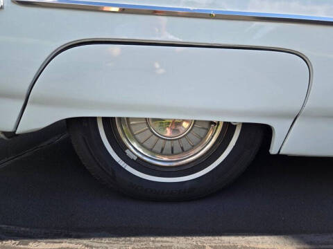 1962 Ford Thunderbird