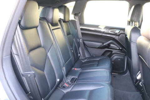 2016 Porsche Cayenne S