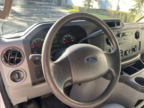 2014 Ford E-Series E-250