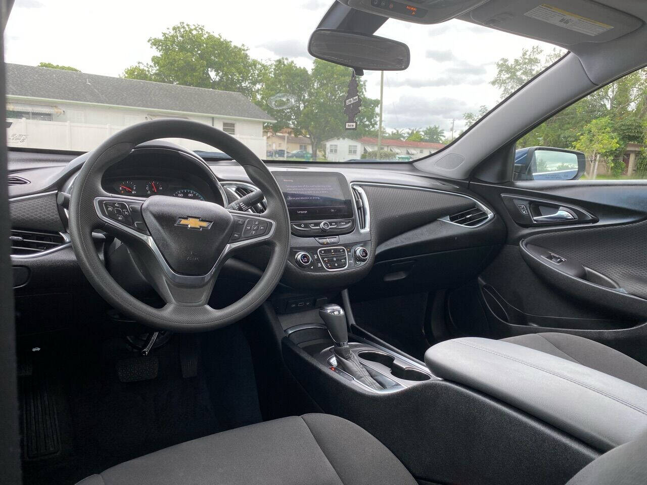 2020 Chevrolet Malibu Sedan - $22,800