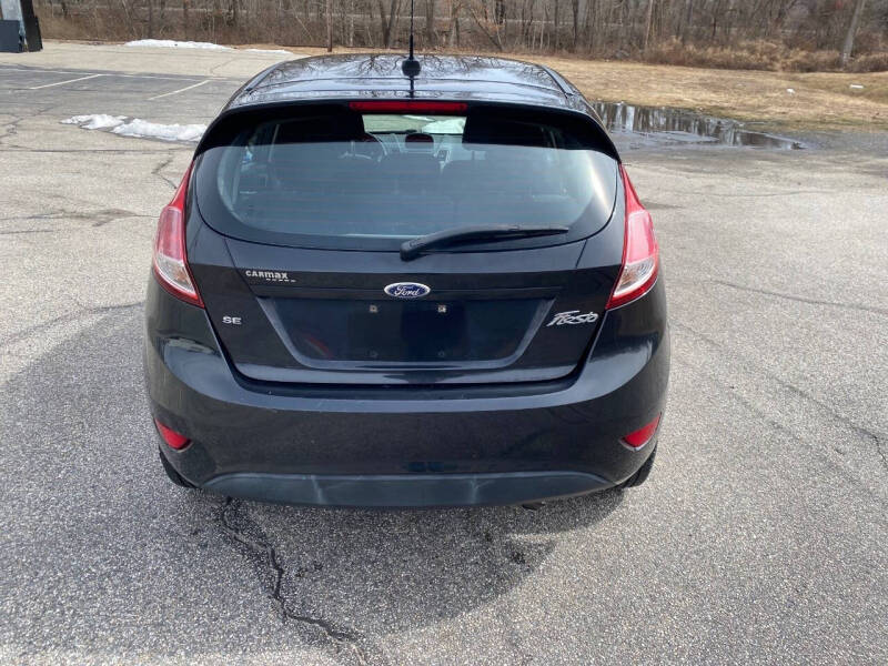 2015 Ford Fiesta SE