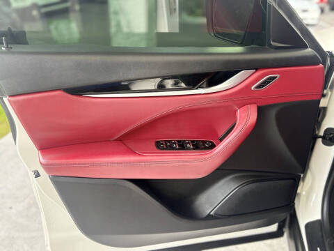 2017 Maserati Levante