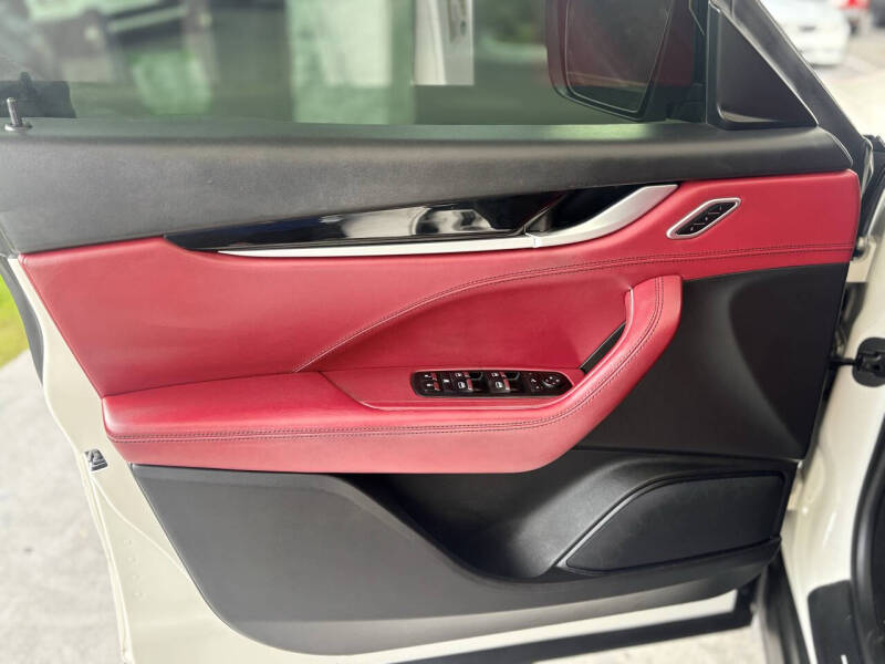 2017 Maserati Levante