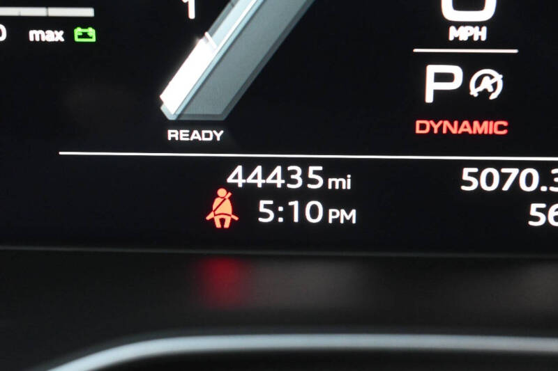 2022 Audi A4 quattro S line Prem Plus 45 TFSI