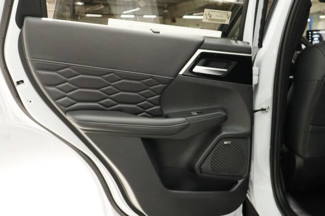 2026 Mitsubishi Outlander SEL