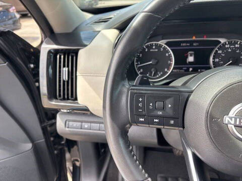 2024 Nissan Pathfinder SV