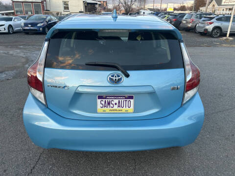 2015 Toyota Prius c Two
