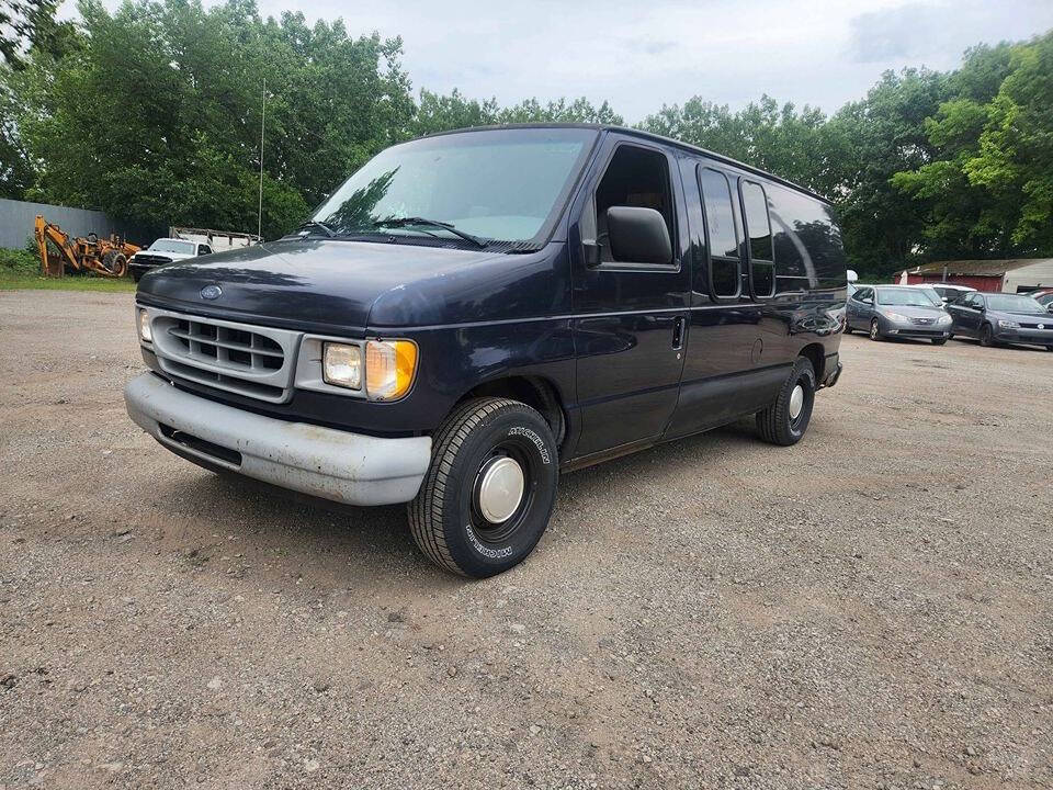 1999 Ford E-150 for sale at Sara Auto Mall, LLC in Cleveland, OH