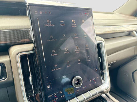 2025 GMC Yukon Elevation