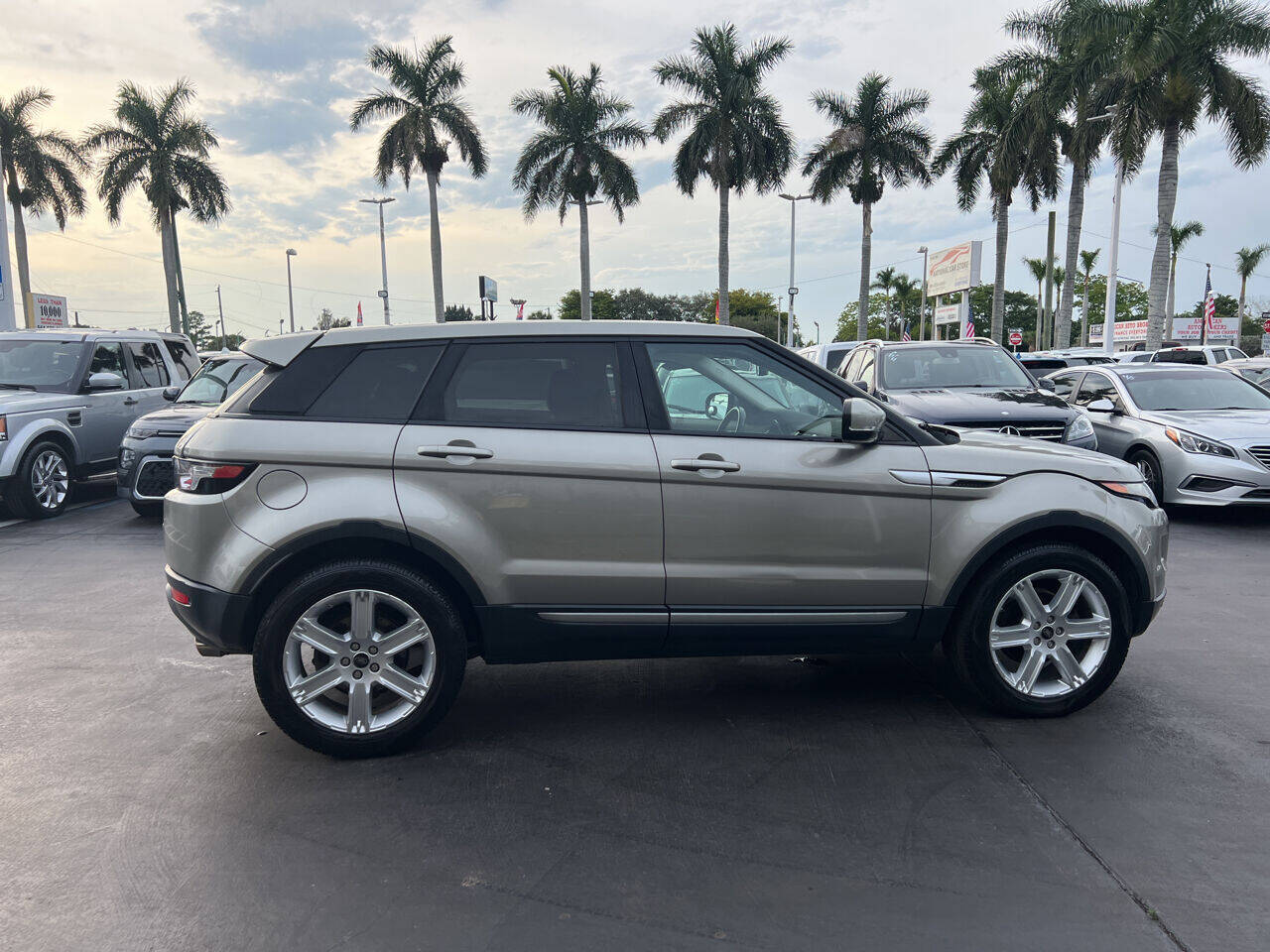 2013 Land Rover Range Rover Evoque  - $12,900
