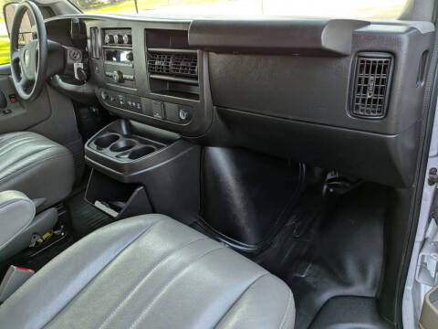 2023 Chevrolet Express 2500