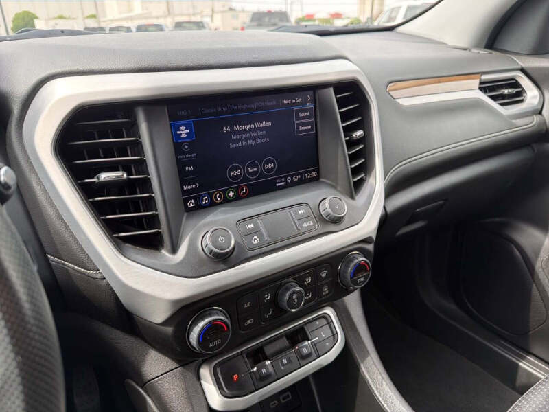 2023 GMC Acadia SLE - Photo 17