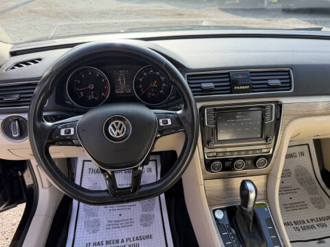 2018 Volkswagen Passat 2.0T SE