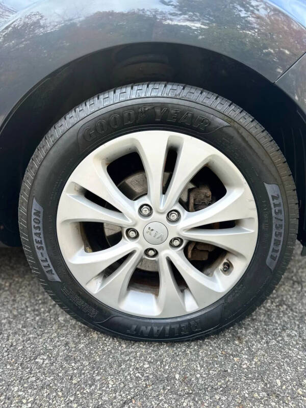 2014 Kia Soul +